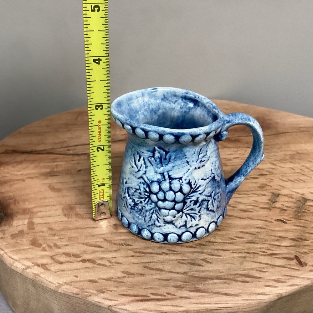 Ceramic Crafted Creamer - Grapes & Vine Themed - Very Nice & Very Unique - Picture 11 of 13
